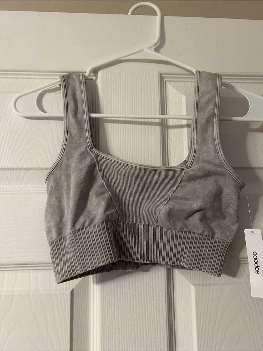 Ododos light gray